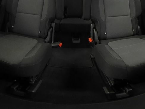 Certified 2023 Chevrolet Traverse LT FWD image 16