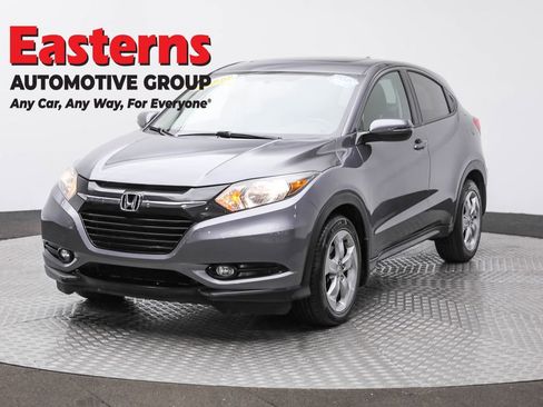 Used 2017 Honda HR-V EX image 1