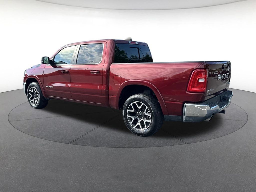 Used 2025 RAM 1500 Laramie AWD/4WD image 3