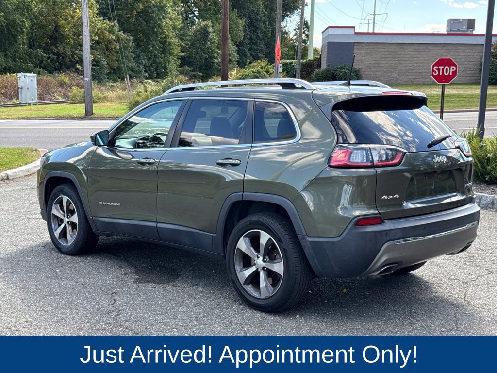 Used 2019 Jeep Cherokee Limited w/ Luxury Group AWD/4WD image 5