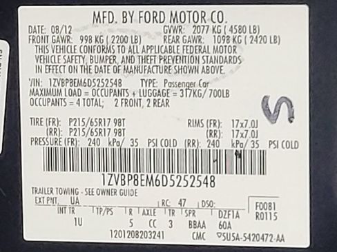 Used 2013 Ford Mustang Convertible RWD image 33