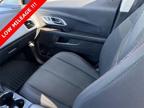 Used 2017 Chevrolet Equinox LS image 13