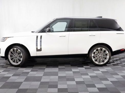 New 2025 Land Rover Range Rover SE AWD/4WD image 5