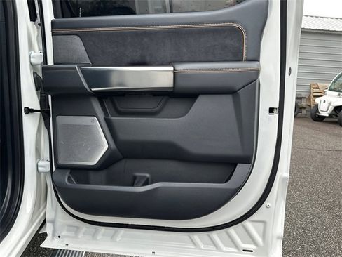 Used 2024 Ford F450 Platinum w/ FX4 Off-Road Package image 16