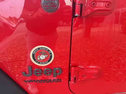Used 2018 Jeep Wrangler Unlimited Rubicon AWD/4WD image 8
