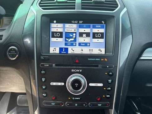 Used 2018 Ford Explorer Sport w/ Ford Safe & Smart Package AWD/4WD image 19