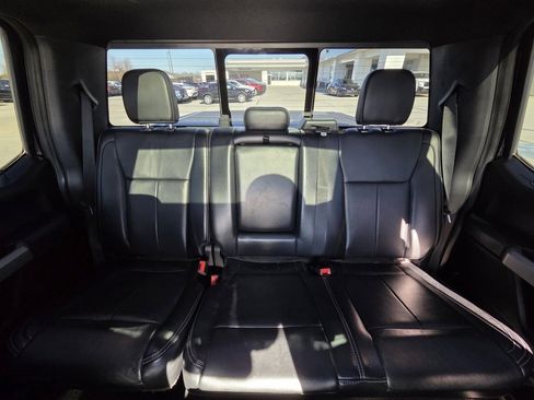 Used 2019 Ford F150 Lariat w/ Equipment Group 502A Luxury image 28