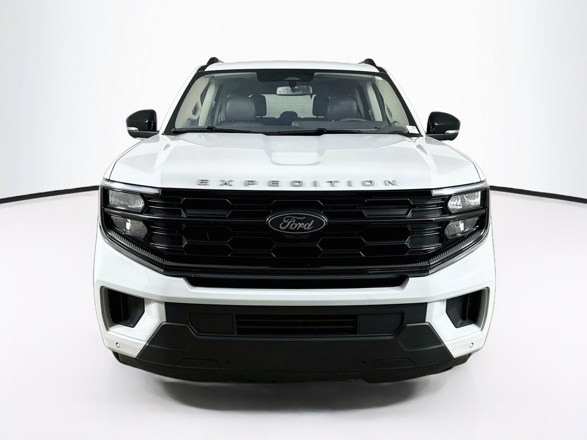Used 2025 Ford Expedition Active AWD/4WD image 2