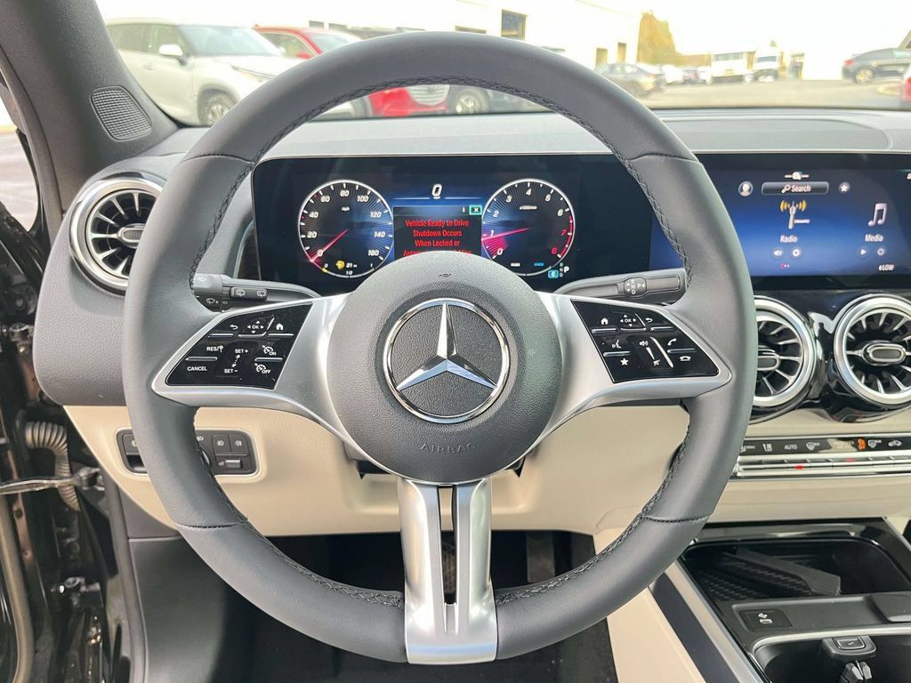 Certified 2026 Mercedes-Benz GLB 250 4MATIC image 14