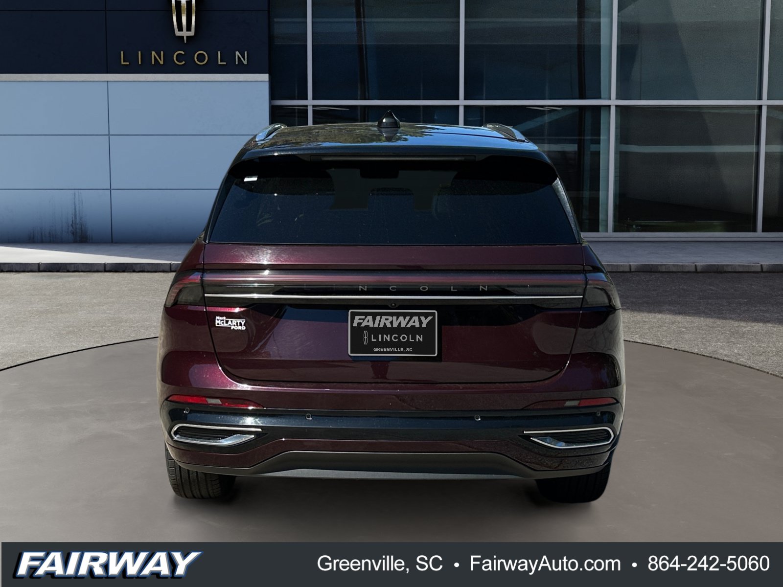 Used 2024 Lincoln Nautilus Reserve w/ Equipment Group 203A AWD/4WD image 6