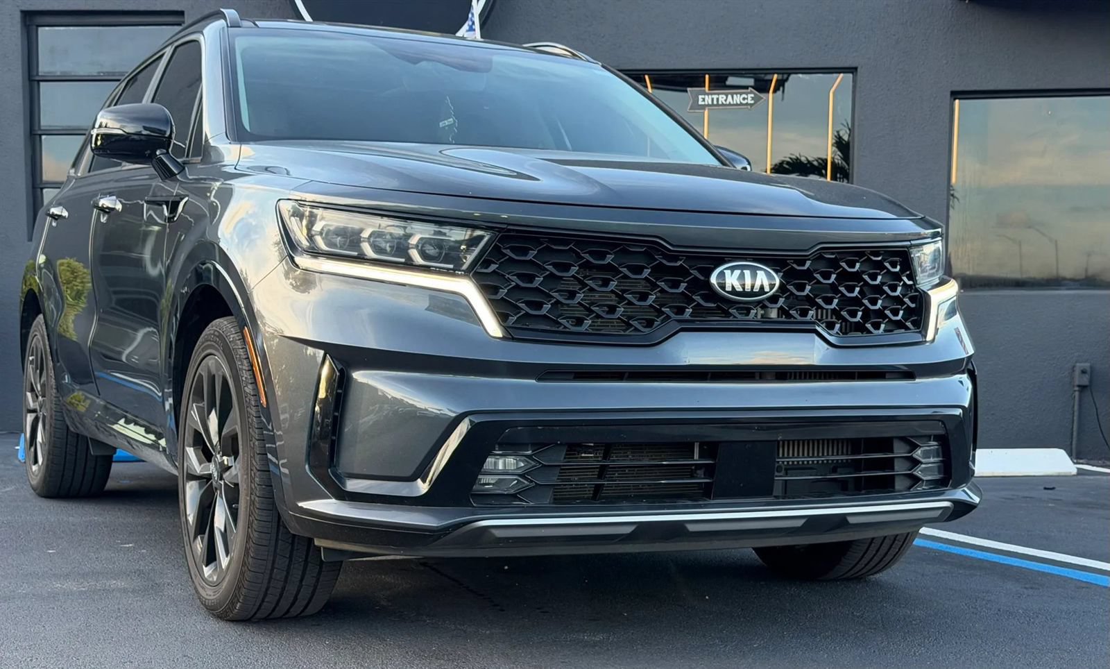 Used 2021 Kia Sorento SX FWD image 3