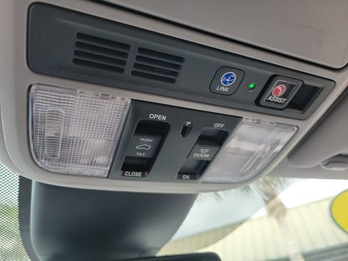 Used 2024 Honda Odyssey Touring image 22