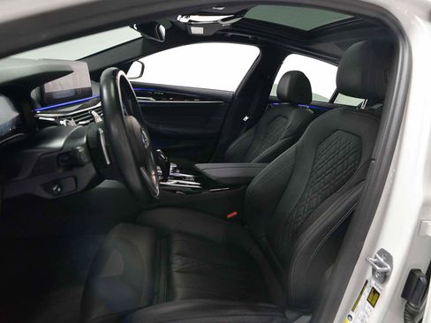 Certified 2022 BMW 540i w/ M Sport Package image 8