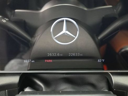 Used 2024 Mercedes-Benz GLC 300 image 7
