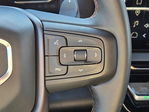 Certified 2025 GMC Sierra 1500 AT4 image 18