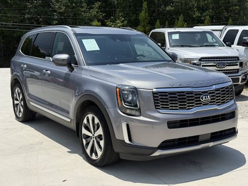 Used 2020 Kia Telluride S w/ S 8 Passenger Seating Package FWD image 1