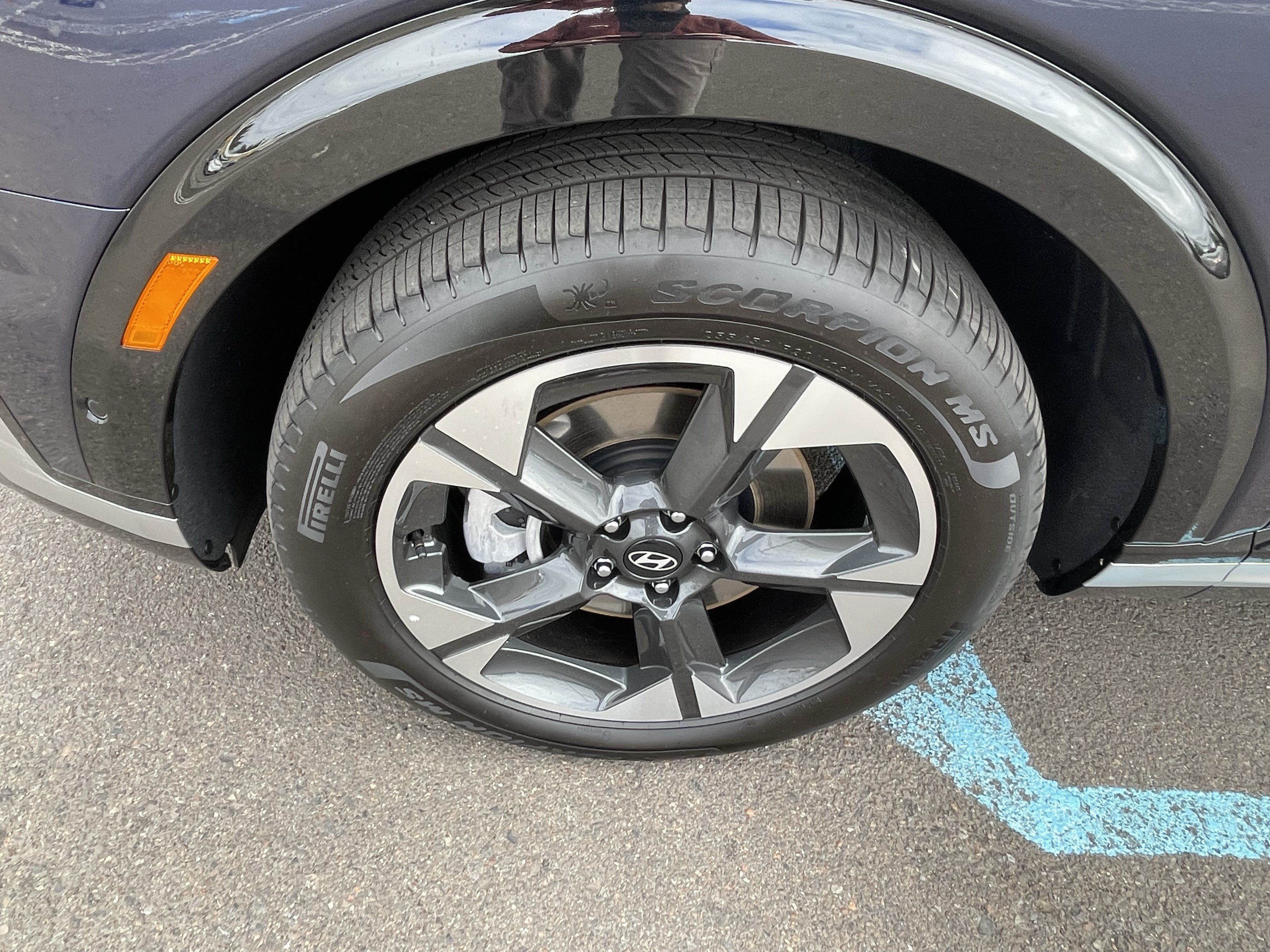 Certified 2026 Hyundai Palisade Limited AWD/4WD image 9