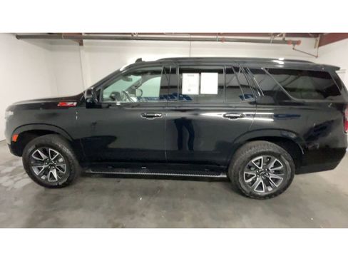 Used 2023 Chevrolet Tahoe Z71 w/ Luxury Package image 5