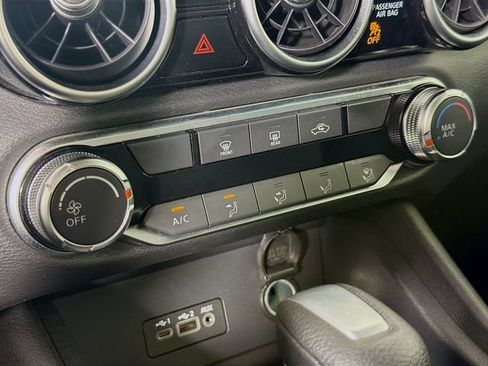 Certified 2023 Nissan Sentra SV FWD image 21