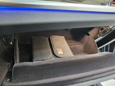 Used 2019 BMW 540i xDrive image 40