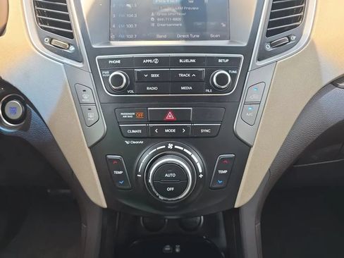 Used 2018 Hyundai Santa Fe Sport w/ 2.4L Value Package 02 FWD image 33