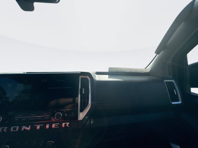 Certified 2025 Nissan Frontier SV RWD image 18