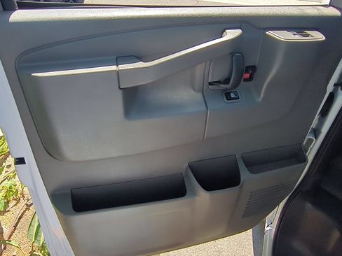 Used 2019 Chevrolet Express 2500 w/ Driver Convenience Package RWD image 19