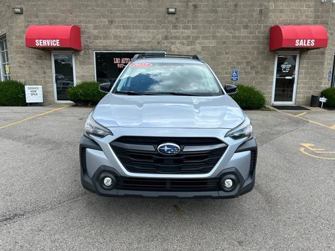 Used 2023 Subaru Outback Premium AWD/4WD image 2