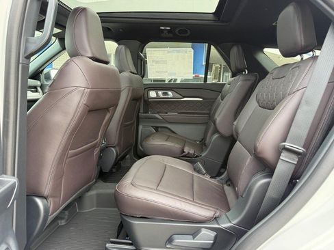 New 2026 Ford Explorer Platinum w/ LUX Leather Package AWD/4WD image 6