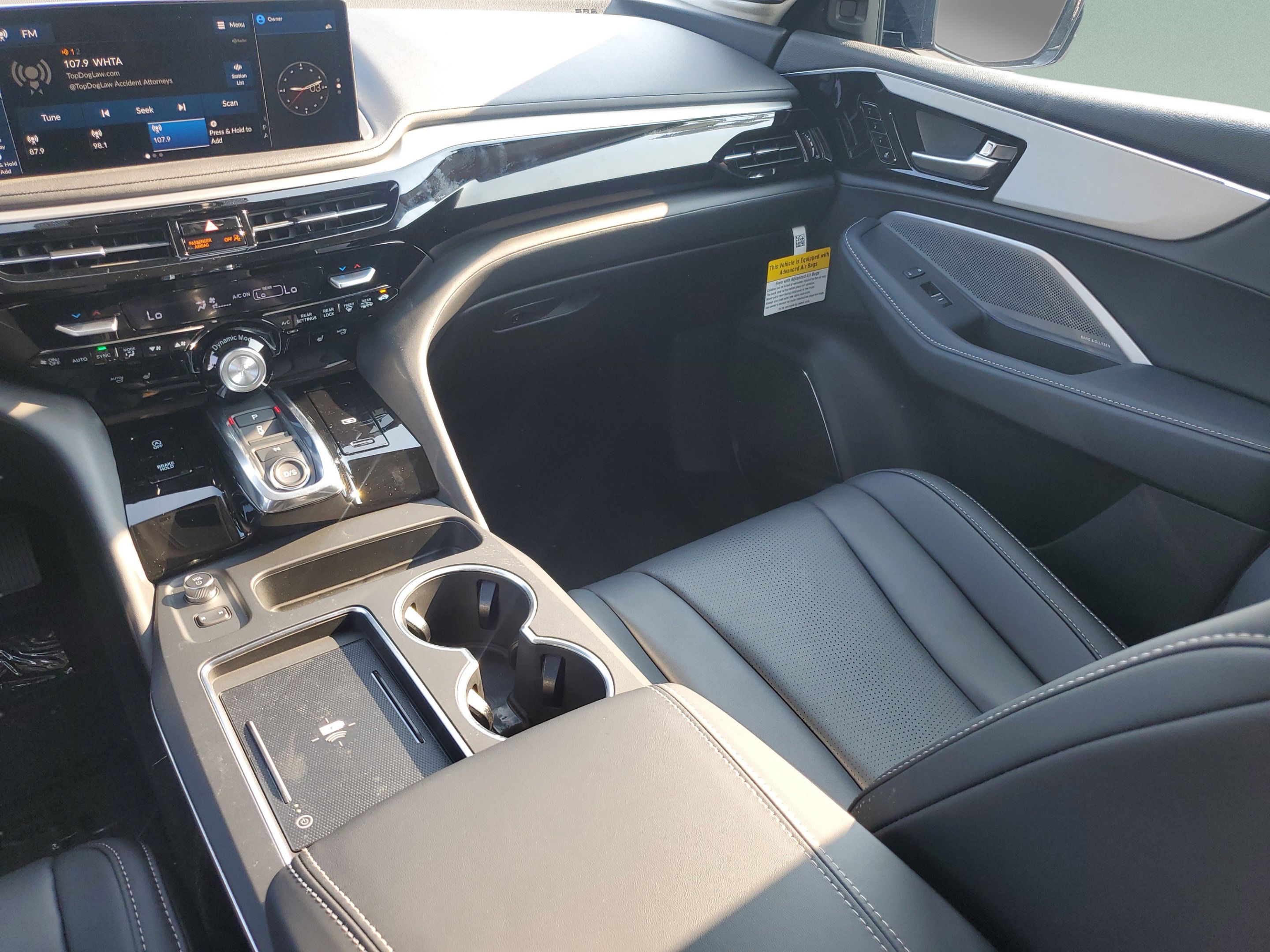 Certified 2026 Acura MDX w/ Technology Package FWD image 17