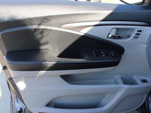 Used 2021 Honda Pilot EX-L image 18
