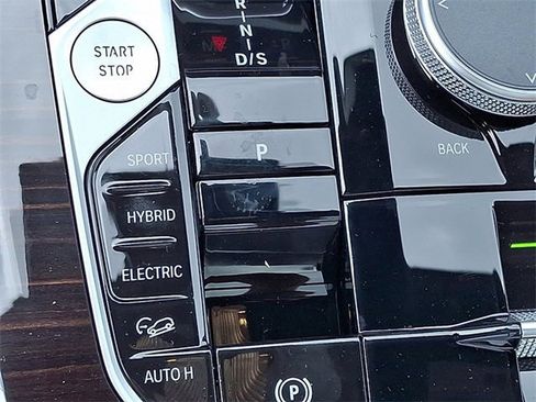 Certified 2026 BMW X5 xDrive50e w/ Premium Package image 19