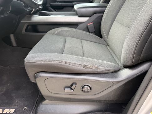 Used 2019 RAM 1500 Big Horn image 28