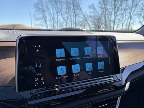 New 2026 Volkswagen Atlas SE AWD/4WD image 43