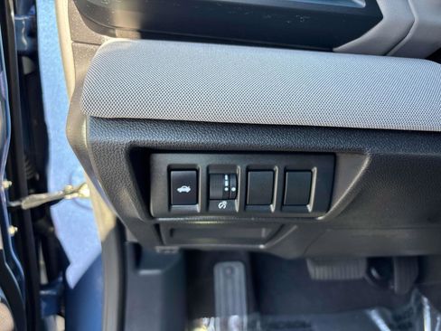Used 2020 Subaru Legacy w/ Alloy Wheel Package image 17