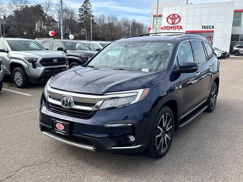 Used 2019 Honda Pilot Touring image 3