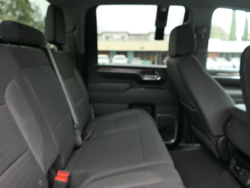 Used 2025 Chevrolet Silverado 2500 LT w/ Convenience Package AWD/4WD image 24