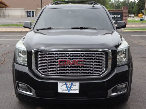 Used 2016 GMC Yukon XL Denali w/ Open Road Package AWD/4WD image 12