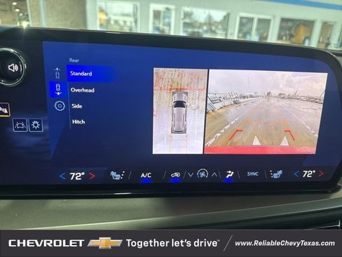 Certified 2025 Chevrolet Traverse LT w/ Driver Confidence Package image 16