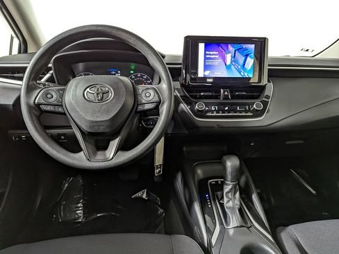 Used 2023 Toyota Corolla LE image 19