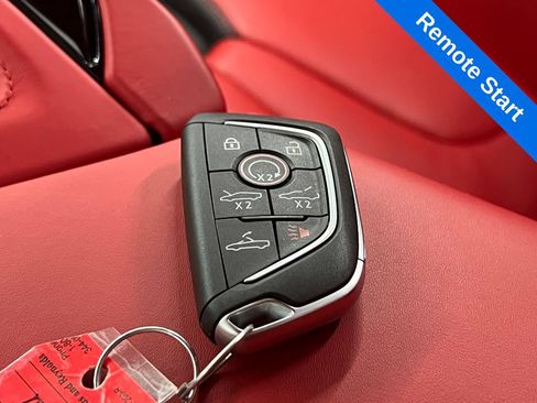 Used 2023 Chevrolet Corvette Stingray Premium Conv w/ Z51 Performance Package RWD image 2