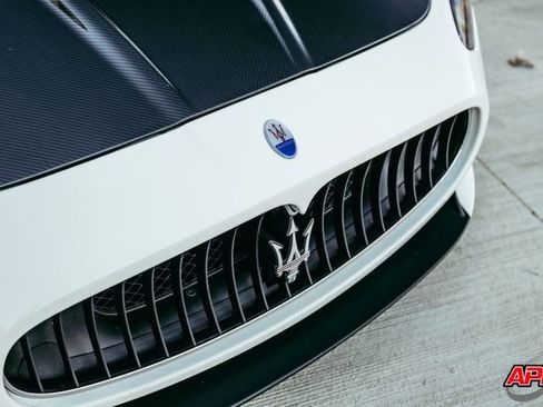 Used 2017 Maserati GranTurismo MC image 25