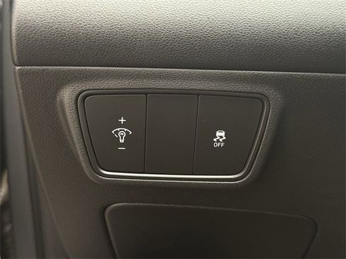 Used 2024 Hyundai Tucson SE image 21