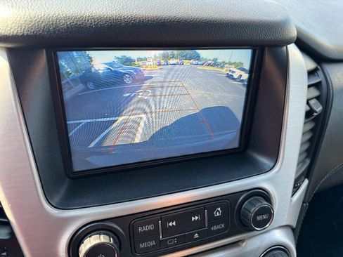Used 2020 GMC Yukon SLE AWD/4WD image 22