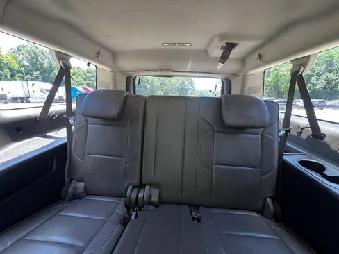 Used 2015 GMC Yukon XL Denali w/ Touring Package AWD/4WD image 13