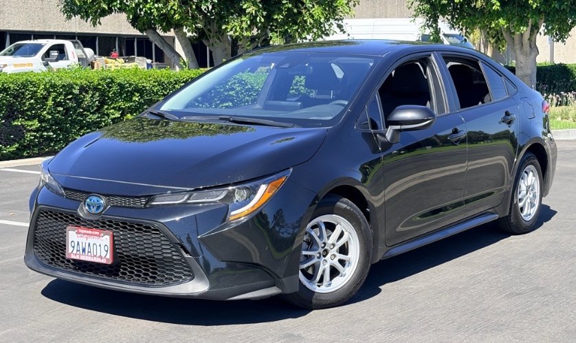 Used 2022 Toyota Corolla LE FWD image 1