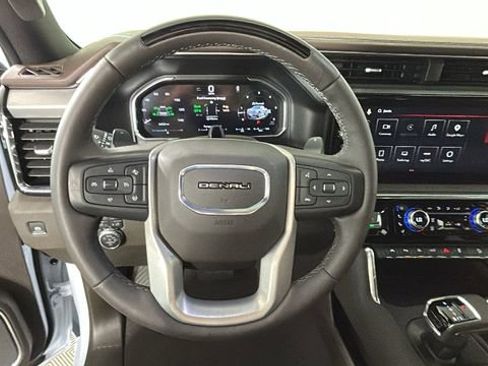 Used 2026 GMC Sierra 1500 Denali AWD/4WD image 15