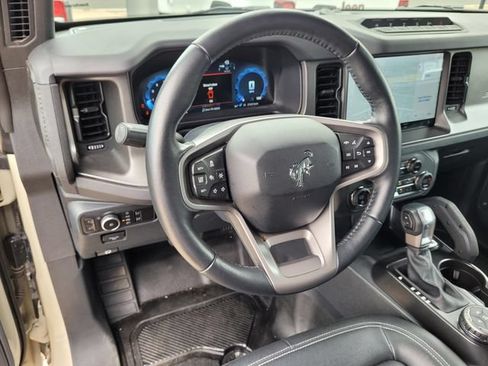 Used 2025 Ford Bronco Badlands AWD/4WD image 18