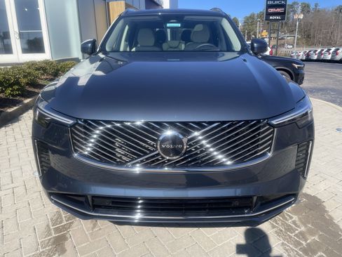 New 2026 Volvo XC90 T8 Ultra w/ Protection Package Premier image 2