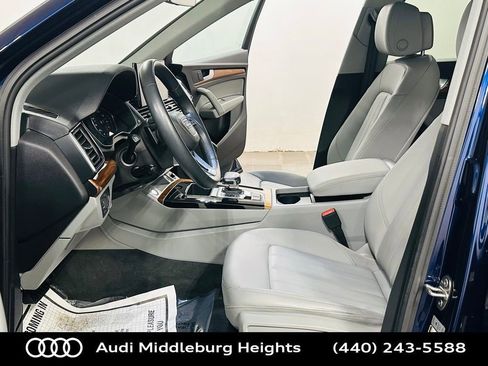 Certified 2023 Audi Q5 2.0T Premium w/ Convenience Package image 12